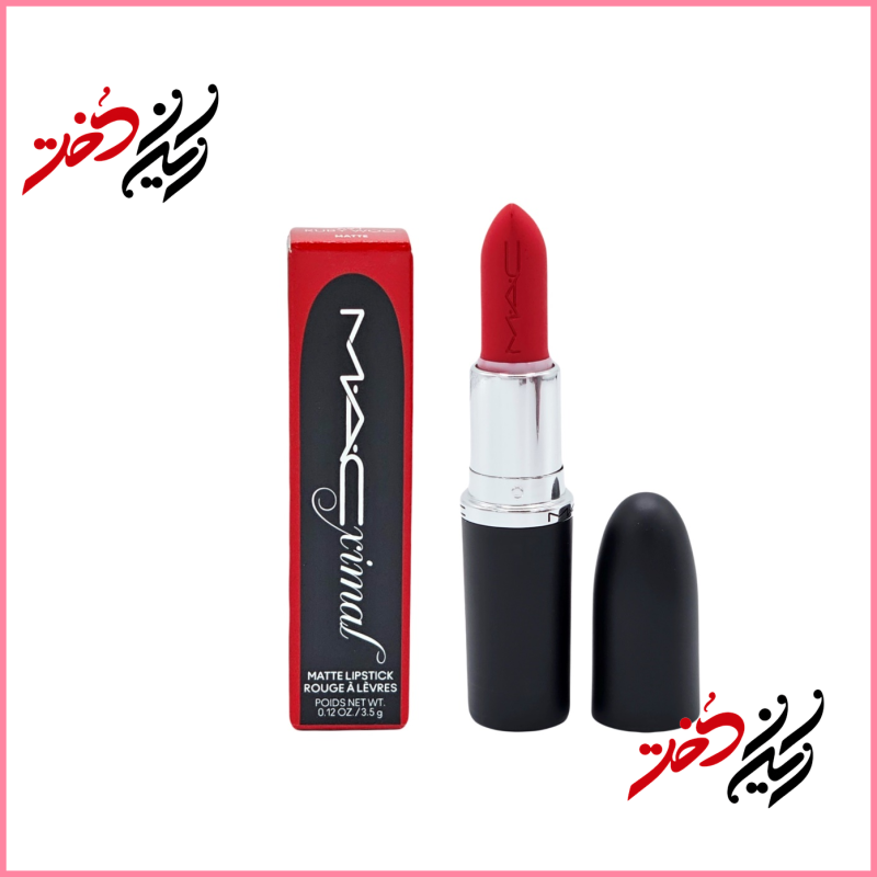 لیپ استیک مک مدل Ruby Woo رنگ قرمز کلاسیک – نمای باز و بسته با جعبه قرمز و بدنه مشکی – عرضه شده توسط ایران دخت
