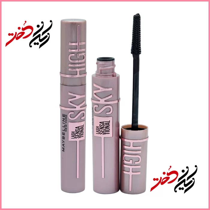Maybelline-New-York-Lash-Sensational-Sky-High-Mascara ماسکارا Maybelline Sky High – نمای باز و بسته با قلم موی موجدار و بستهبندی صورتی و سفید – طراحی شیک و جذاب